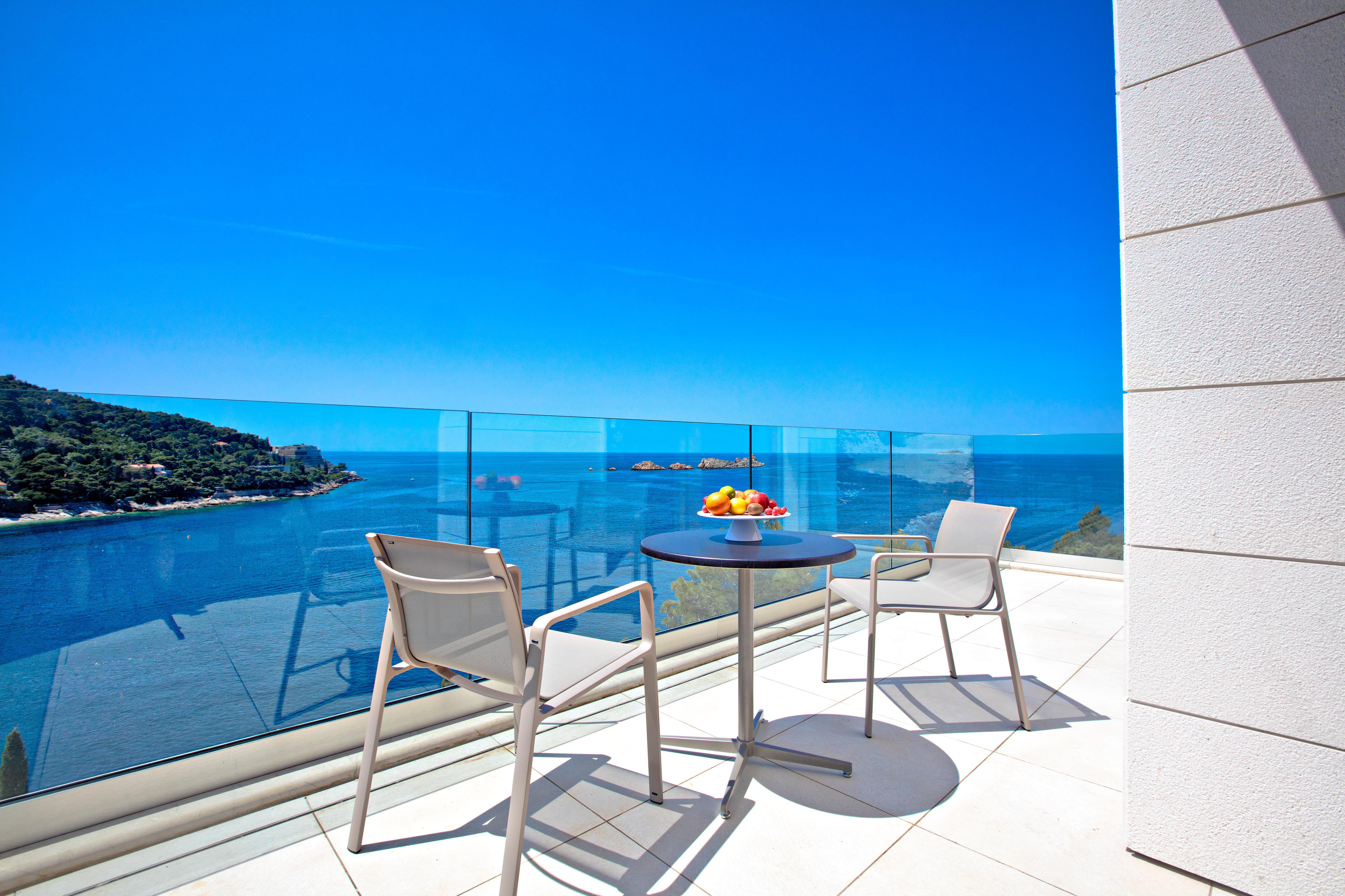 Hotel More (Adults Only) Dubrovnik Bagian luar foto A balcony