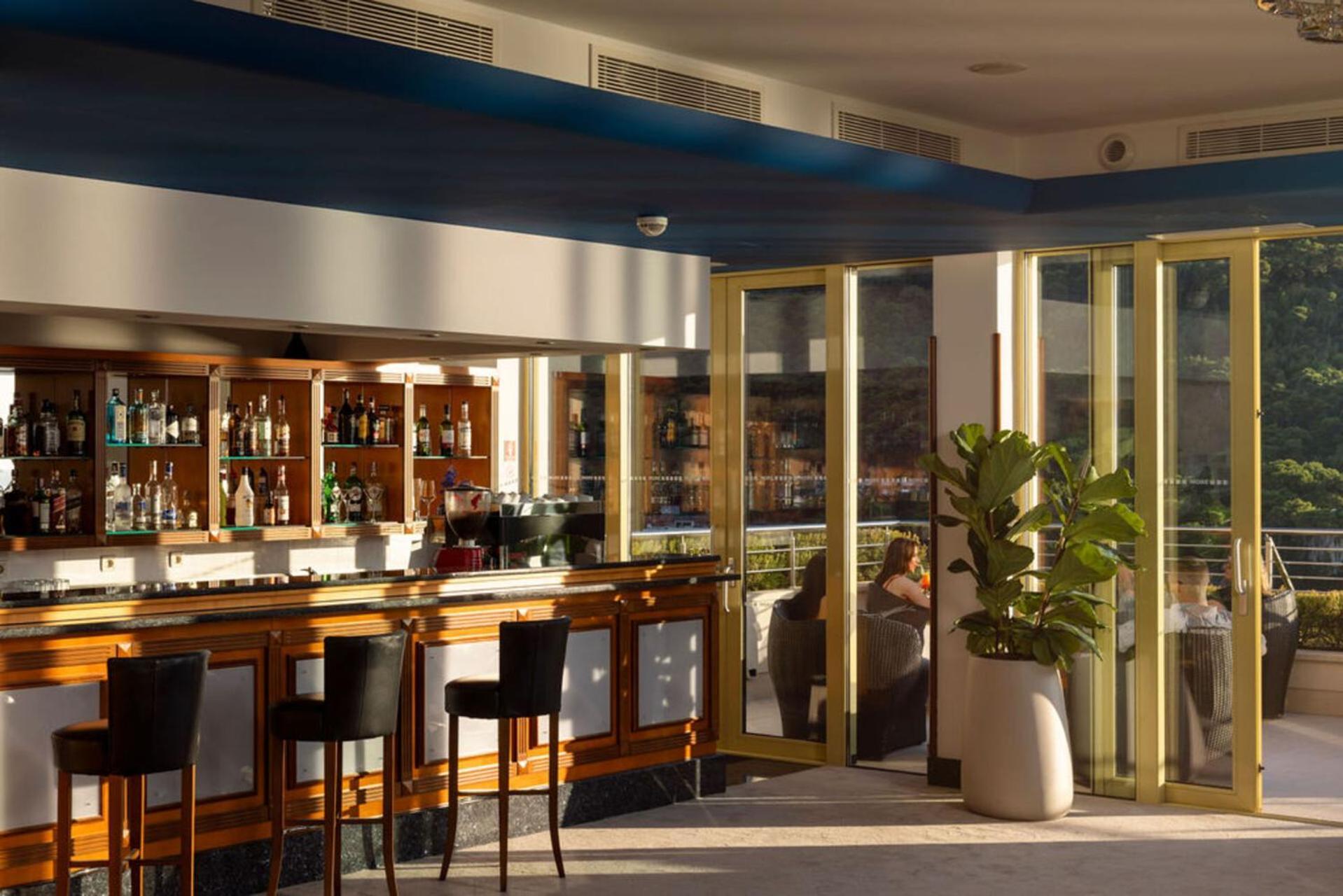 Hotel More (Adults Only) Dubrovnik Bagian luar foto The bar at the 10th floor