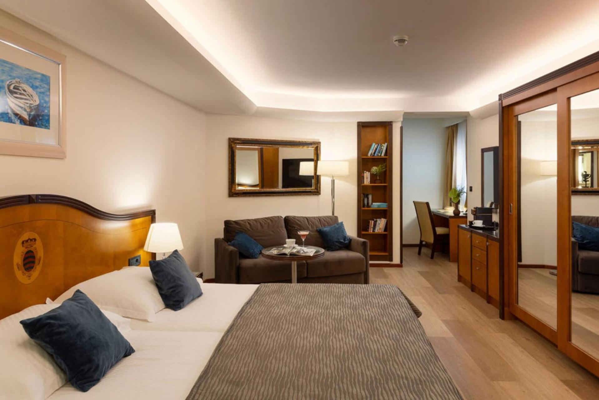 Hotel More (Adults Only) Dubrovnik Bagian luar foto A typical room at the hotel