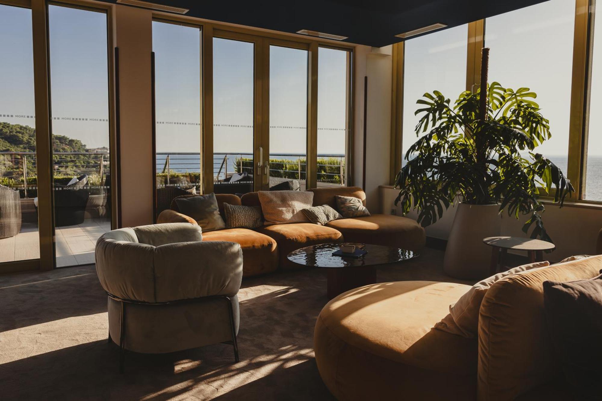 Hotel More (Adults Only) Dubrovnik Bagian luar foto The Sky Bar